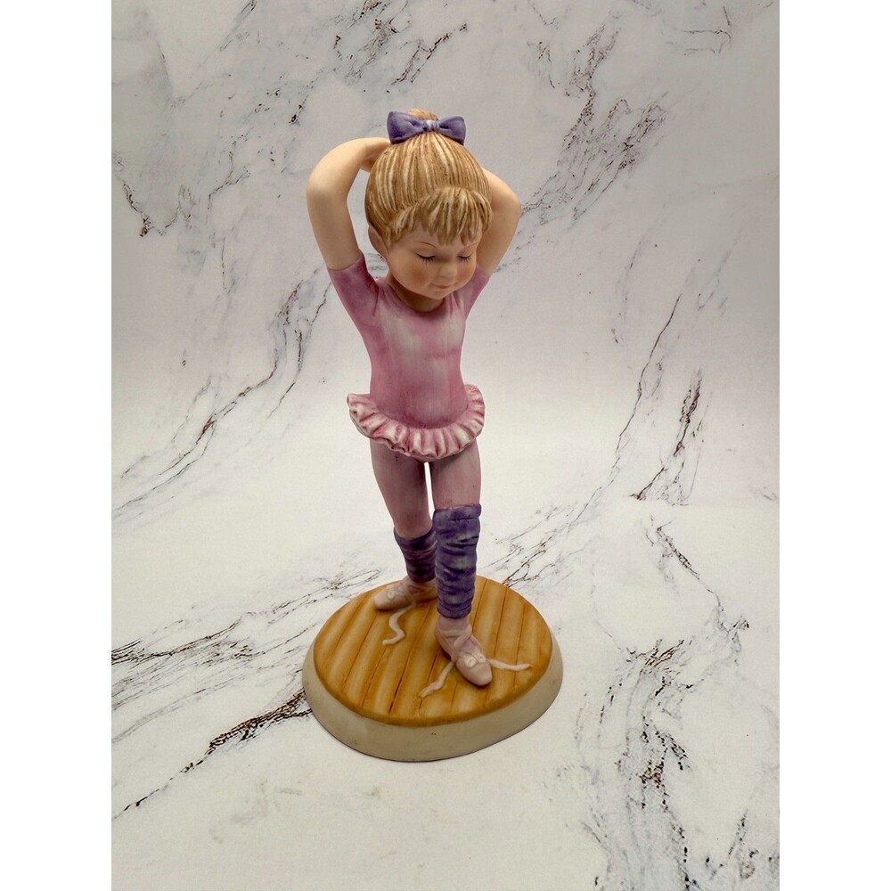Lenox Collections “Tuesday’s Child Full Of Grace” 7" Ballerina Figurine‎